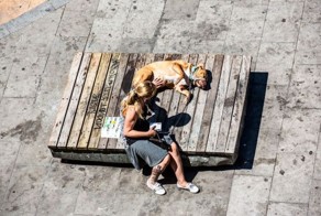 Год из жизни скамейки