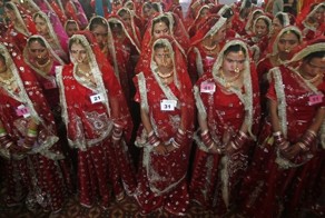 Жених с туалетом. Массовые свадьбы в Индии