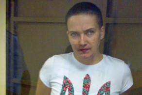 То голодает, то жрёт как лошадь