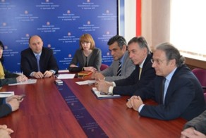 Бизнес Италии намерен открыть в Крыму полный цикл производства одежды