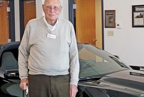 Продавцу Chevrolet исполнилось 100 лет