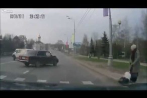 Бабуля войну прошла и дорогу перешла