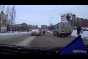Сбитый пешеход сбежал с места наезда