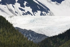 Осваивая Арктику, Россия подбирается к Аляске 