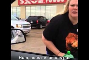 Попросила сигарету