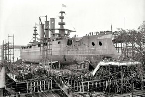 Корабли, парусники и речные суда