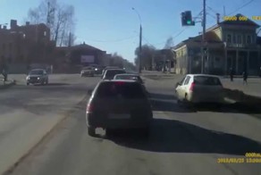 Столкновение на перекрестке