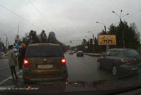 Столкновение двух женщин