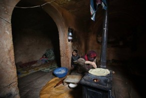 Убежище гражданского населения Сирии (16 фото)