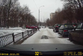 Женщина на Логане