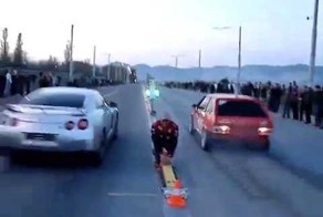 Nissan GT-R 35  vs ВАЗ 2108 Турбо 4WD