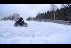  Деревенский паренек купил себе байк!