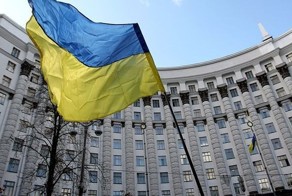 Правительство Украины переписывает историю 