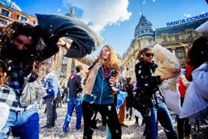 Битва на подушках