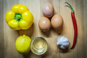 Домашний майонез с запеченым чесноком и перцем