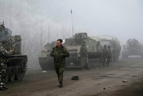 Ночью украинская армия обстреляла из танка поселок в Донецке!