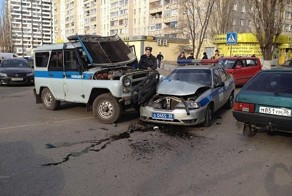 Полиция спешит на помощь