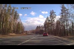 Улетел в кювет