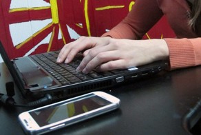 Роскомнадзору разрешили проверять переписку россиян в соцсетях