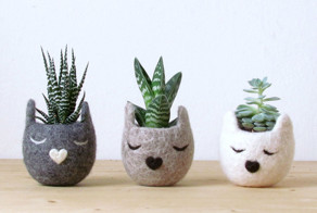 Очаровательные вазы из войлока