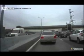 Неординарный способ быть быстрее всех в пробке