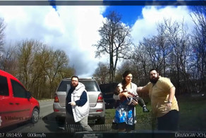 Литовские полицейские опять отличились спасая ребёнка