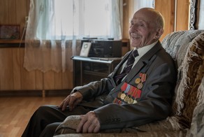 "Прошил наш самолет из двух кольтов"