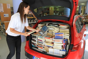 Как запихнуть более тысячи книг в багажник универсала?