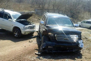 Во Владивостоке, лишенный прав водитель, устроил ДТП