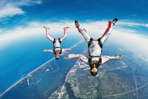 5 причин, по которым стоит совершить прыжок с парашютом