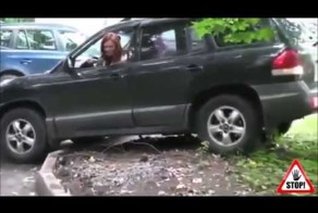 Девушки за рулем - Приколы