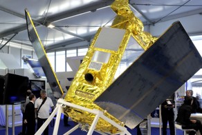 Египтяне умудрились сломать спутник российского производства