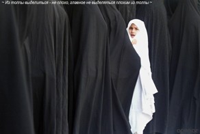 В Таджикистане мошенники продавали лицензии на хиджабы и бороды