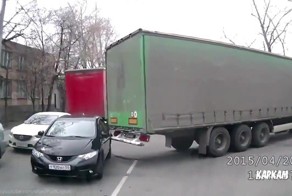 Фура украла Хонду