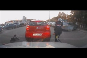 Дети на дорогах . Где родители? 18+