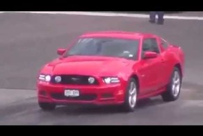 Mustang 200 миль в час