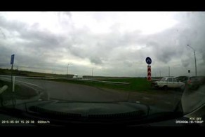 Прямо в дверь