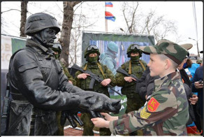 "Вежливые люди" всегда рядом