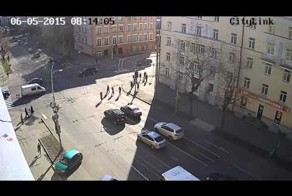 Водитель автобуса отрицает что сбил пешехода