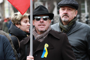 Коммунисты просят Андрея Макаревича отказаться от гражданства