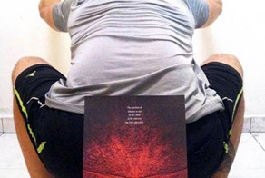 Веселый способ превращения плакатов  фильмов в часть реальности