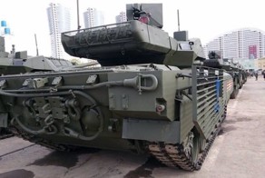 «Близкое знакомство» с новейшим танком Т-14 «Армата»