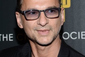 Dave Gahan 53! I'm not to old for this this Shit!