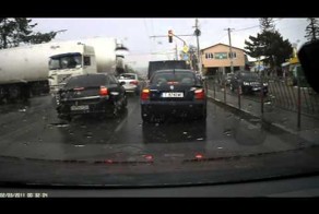 Авария с заносом Фуры в Крыму