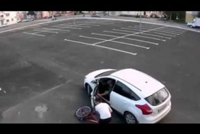 Авария на пустой стоянке