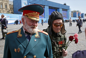 Маршал-непонятно-чего на Параде Победы