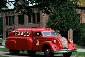Автоцистерна - Dodge Airflow Tank Truck