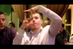 Глухонемой парень поразил всех на празднике своими трюками 