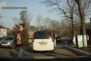 Всегда с собой вожу топор