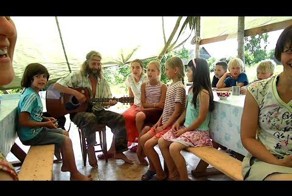 Дети исполняют песню Николая Емелина - РУСЬ